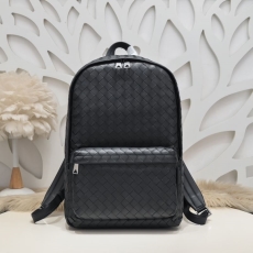 Mens Bottega Veneta Backpacks